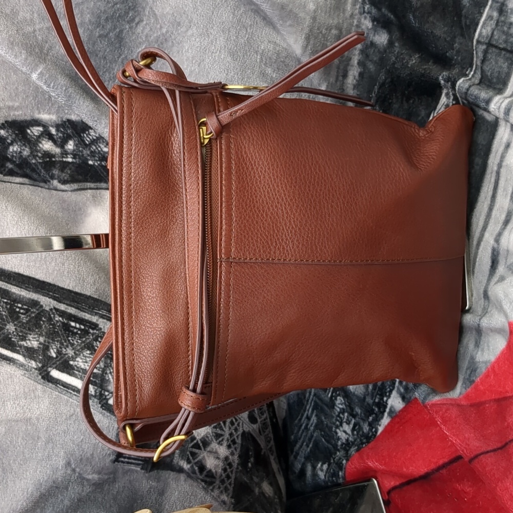 Margo leather crossbody - Picture 3 of 10